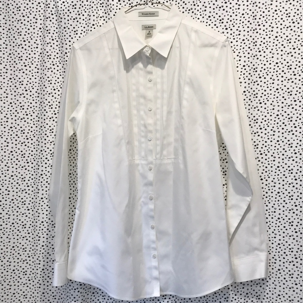 L.L. Bean white wrinkle resistant blouse